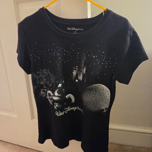 Disney Tops - Disney shirt
